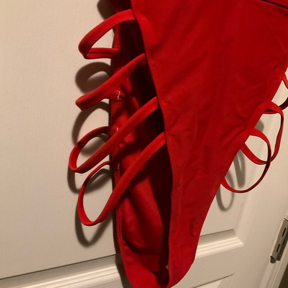 Swimsuit - Picture 2 of 4